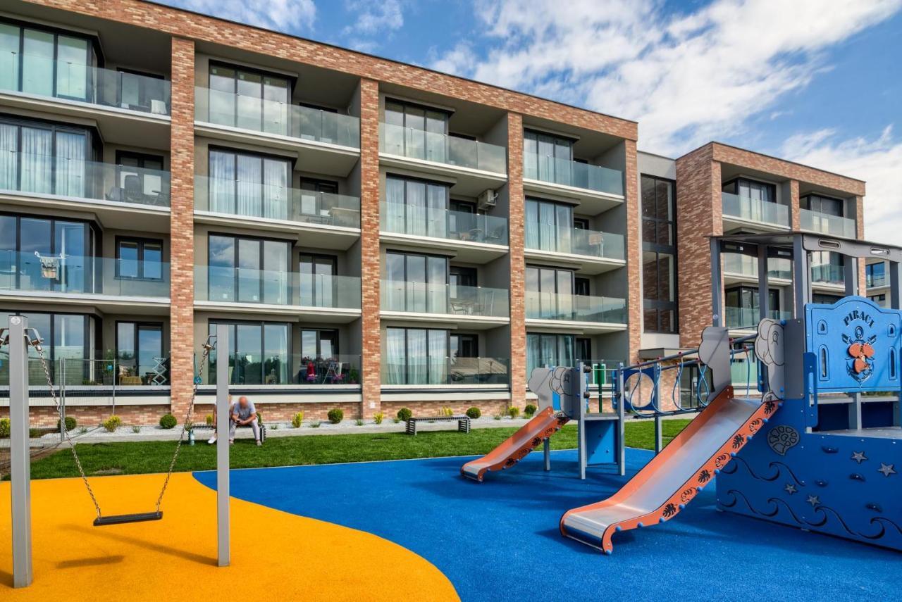 Apartament Lux Japonski Zuraw - Perlowa Przystan Holiday City Kołobrzeg Exteriör bild